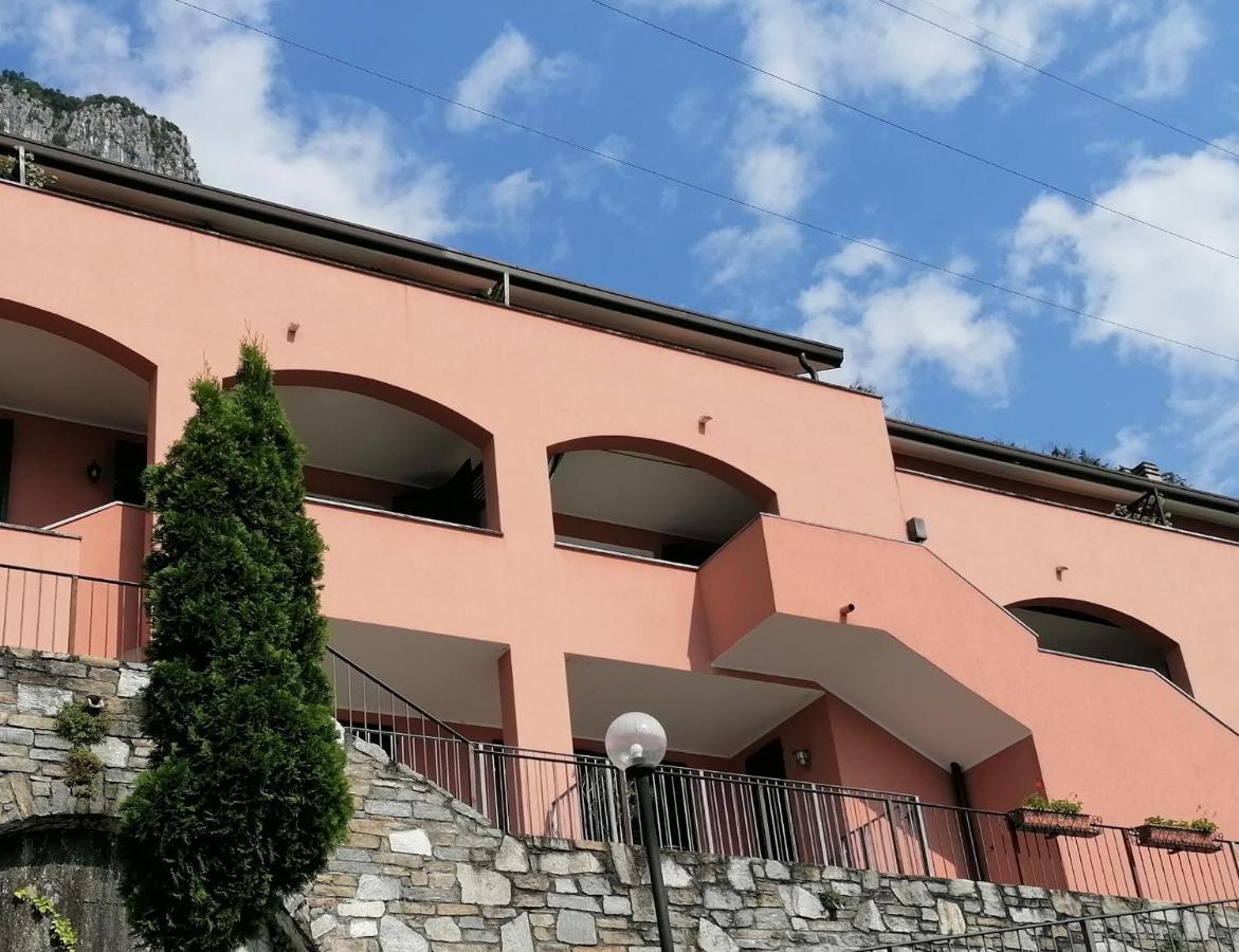 Blu Panorama Belvedere Lago Di Como Varenna Luaran gambar