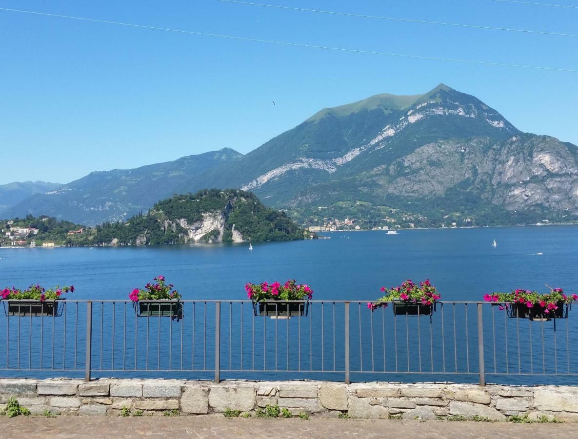 Blu Panorama Belvedere Lago Di Como Varenna Luaran gambar